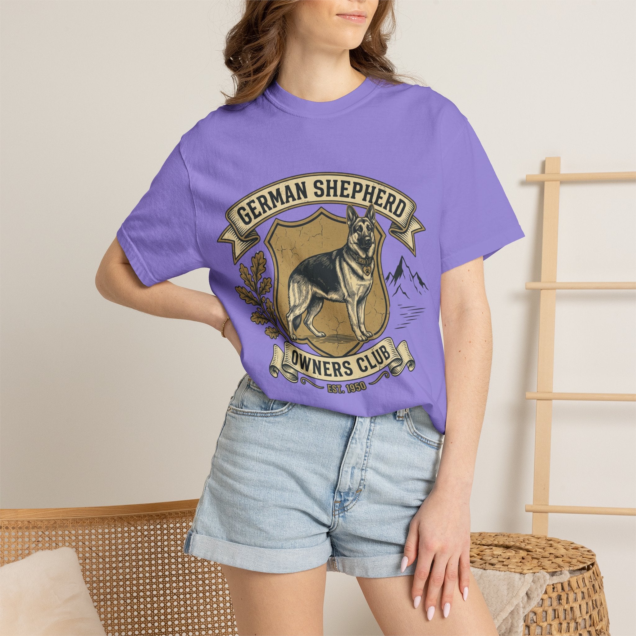 German Shepherd Owners Club T-Shirt - Vintage Shield Dog Tee