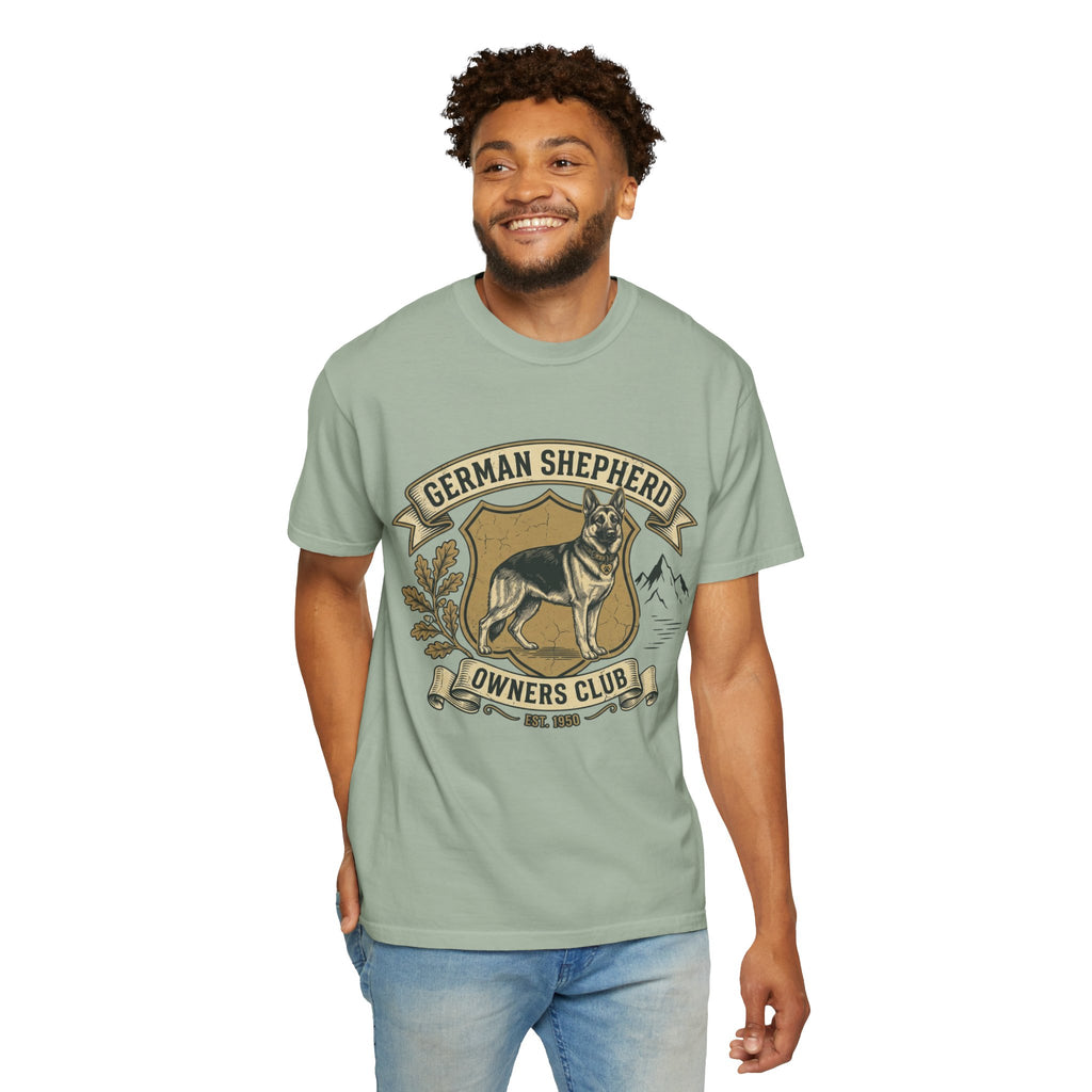 German Shepherd Owners Club T-Shirt - Vintage Shield Dog Tee