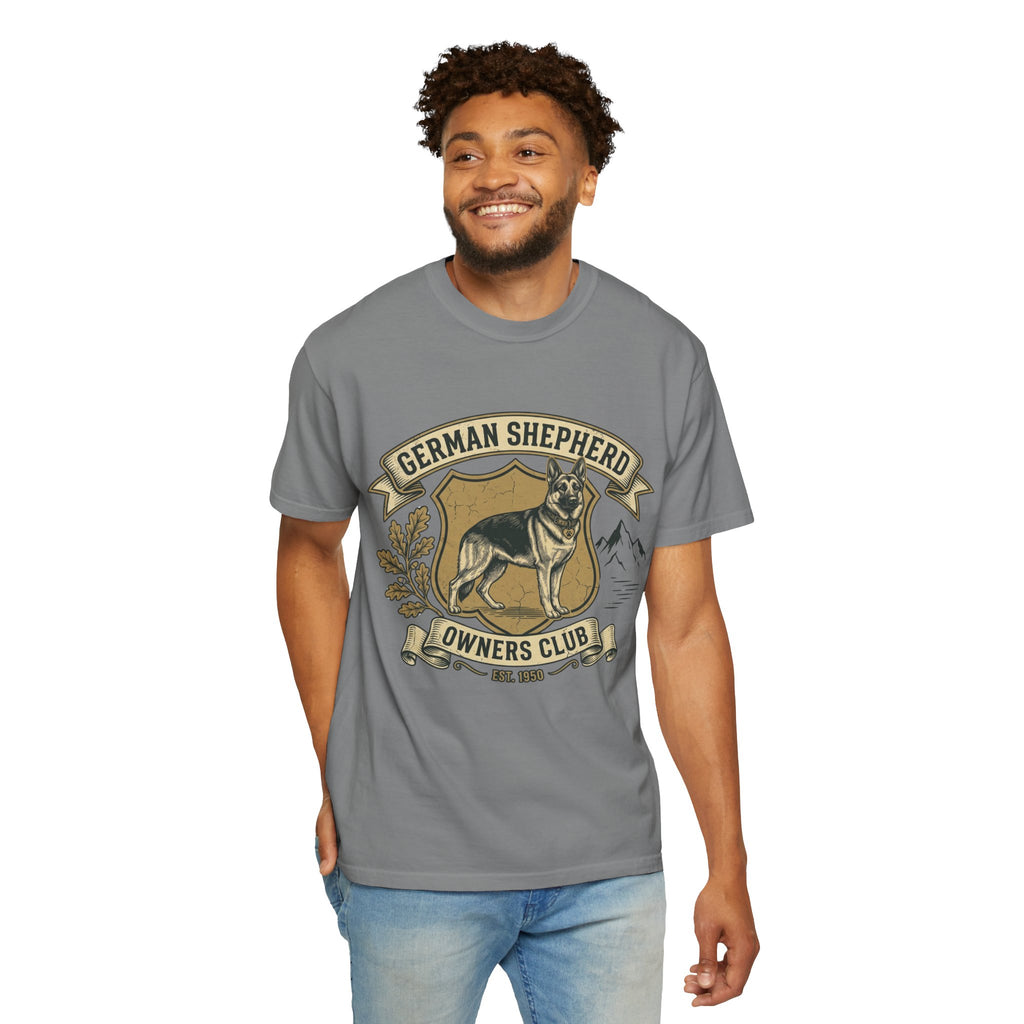 German Shepherd Owners Club T-Shirt - Vintage Shield Dog Tee
